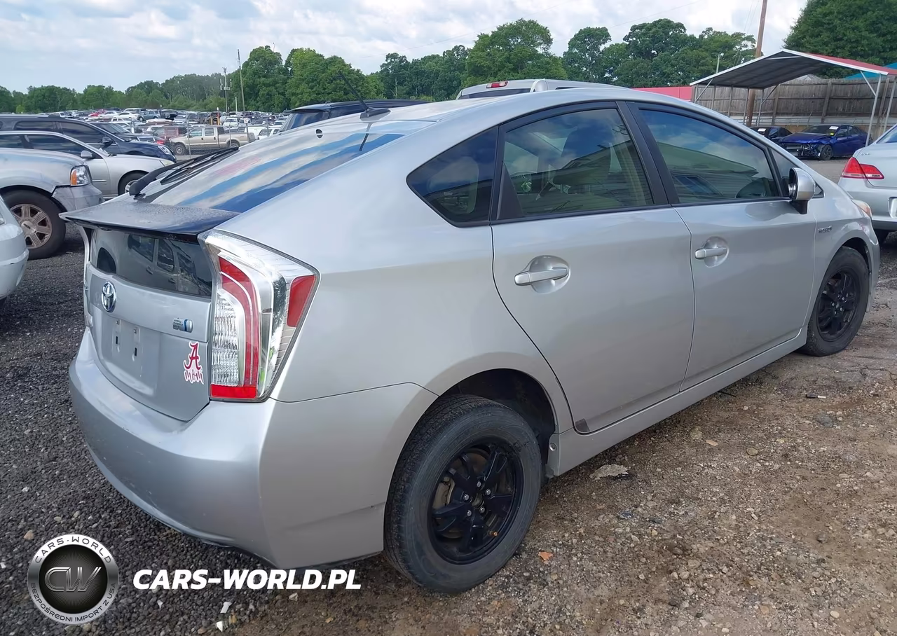 2013 Toyota Prius Three VIN:JTDKN3DU3D5628622 - 4
