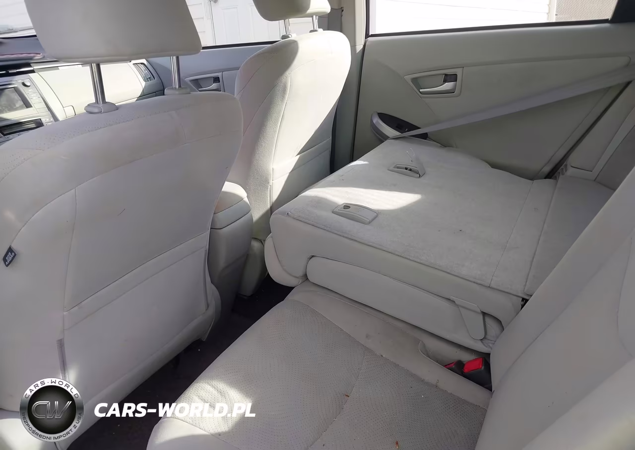 2013 Toyota Prius Three VIN:JTDKN3DU3D5628622 - 8