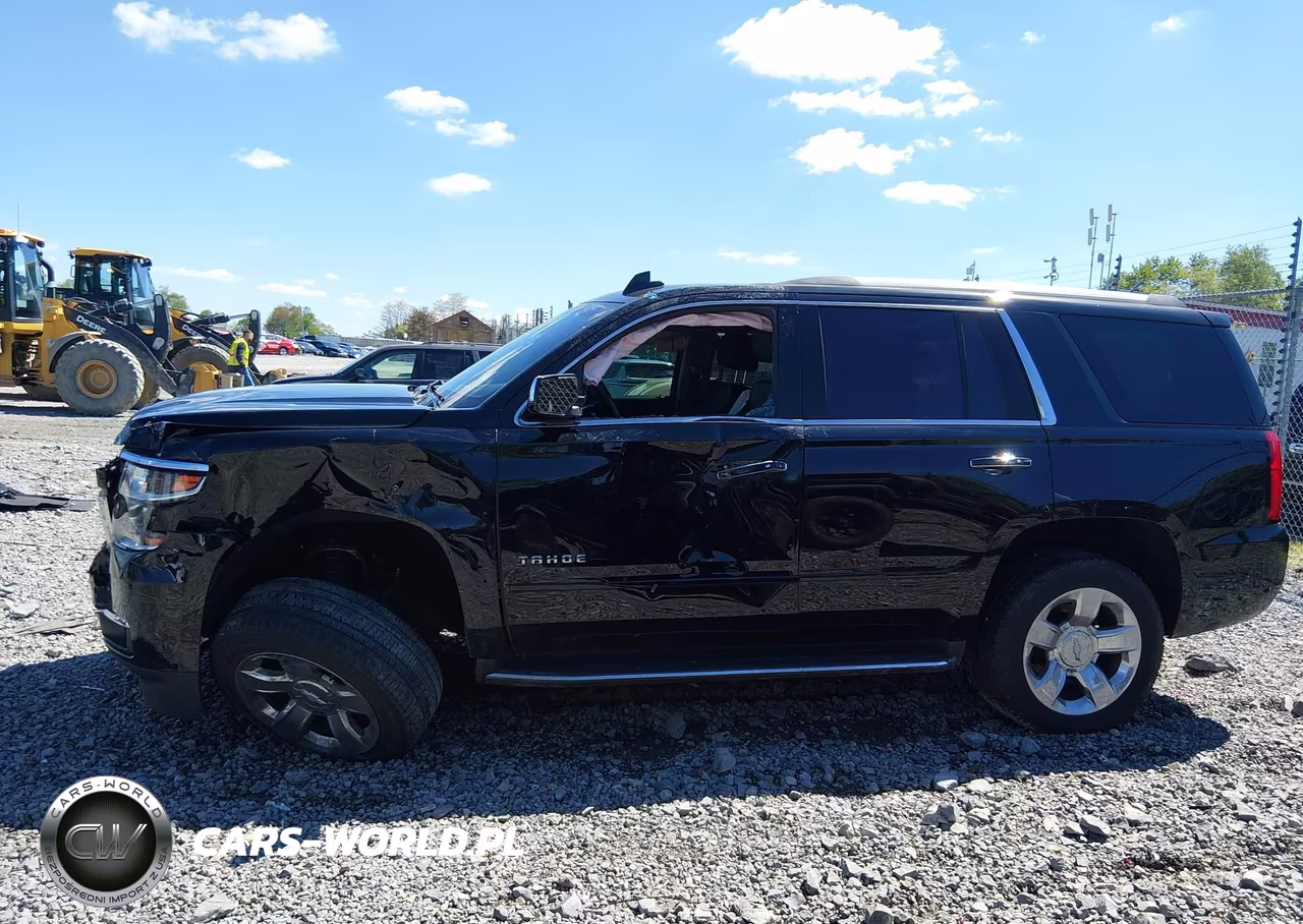 2017 Chevrolet Tahoe K1500 Premier VIN:1GNSKCKC2HR359425 - 14
