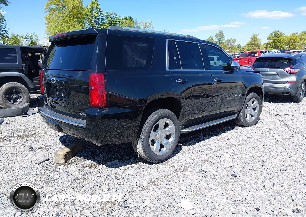 2017 Chevrolet Tahoe K1500 Premier VIN:1GNSKCKC2HR359425 - 4