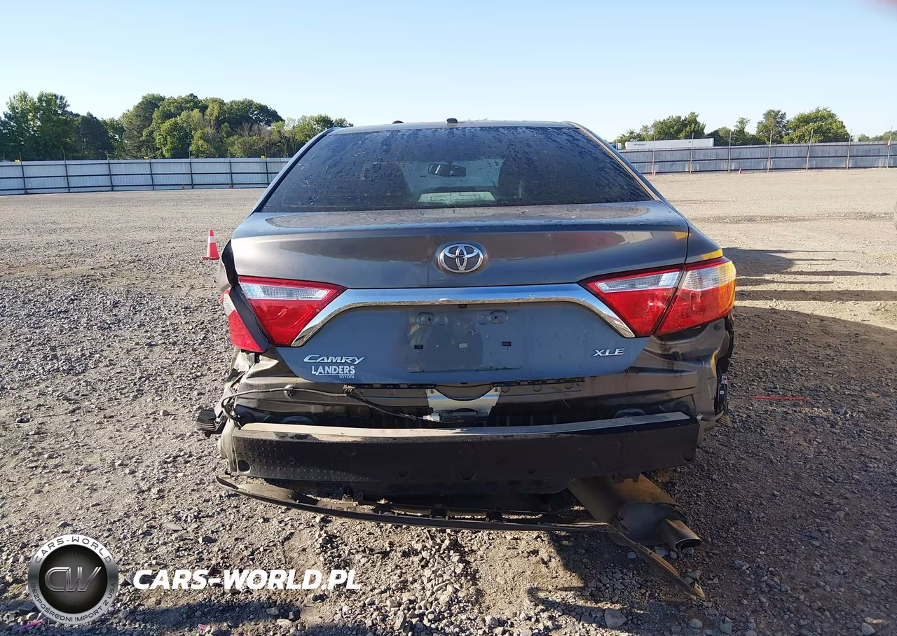 2016 Toyota Camry Xle VIN:4T1BF1FK9GU594155 - 17