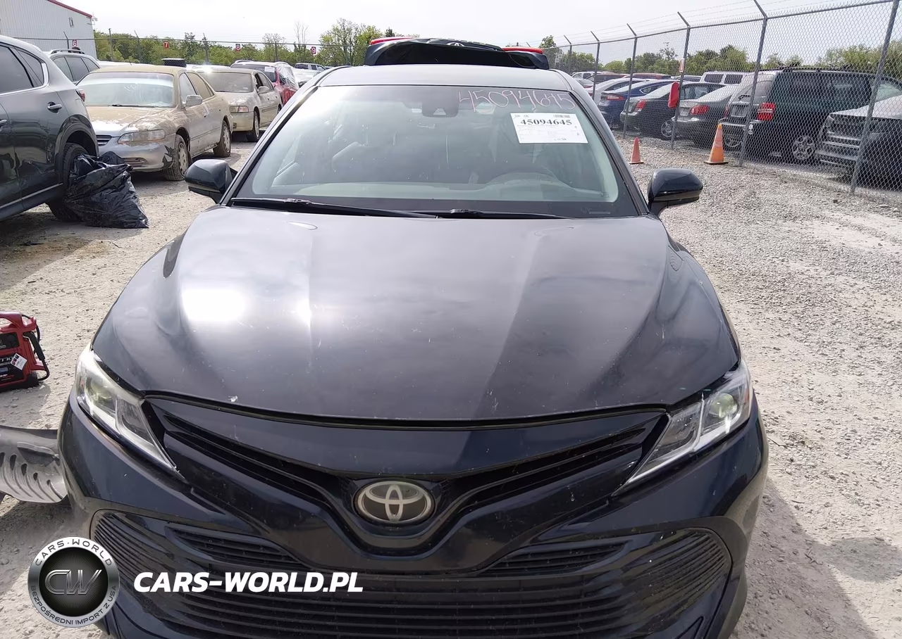 2018 Toyota Camry Le VIN:4T1B11HK5JU034362 - 13