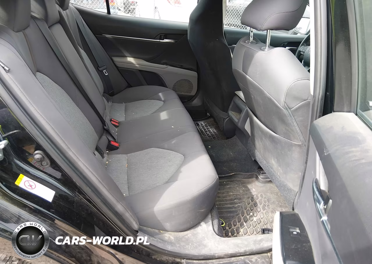 2018 Toyota Camry Le VIN:4T1B11HK5JU034362 - 8
