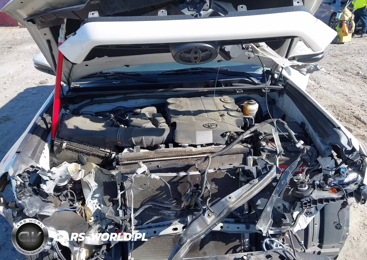 2018 Toyota 4Runner Limited VIN:JTEZU5JR0J5174205 - 10