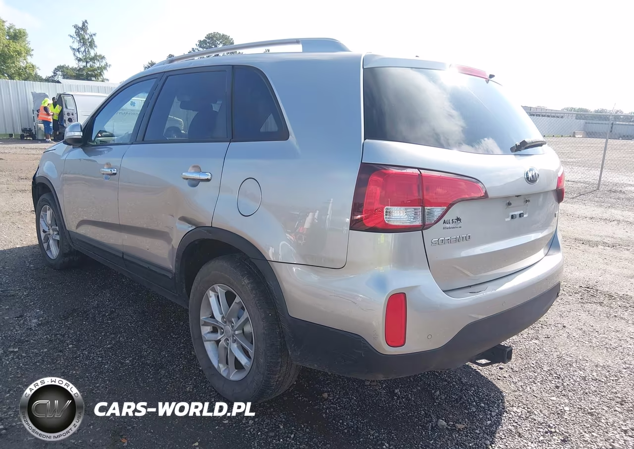 2015 Kia Sorento Lx VIN:5XYKT3A61FG659549 - 3