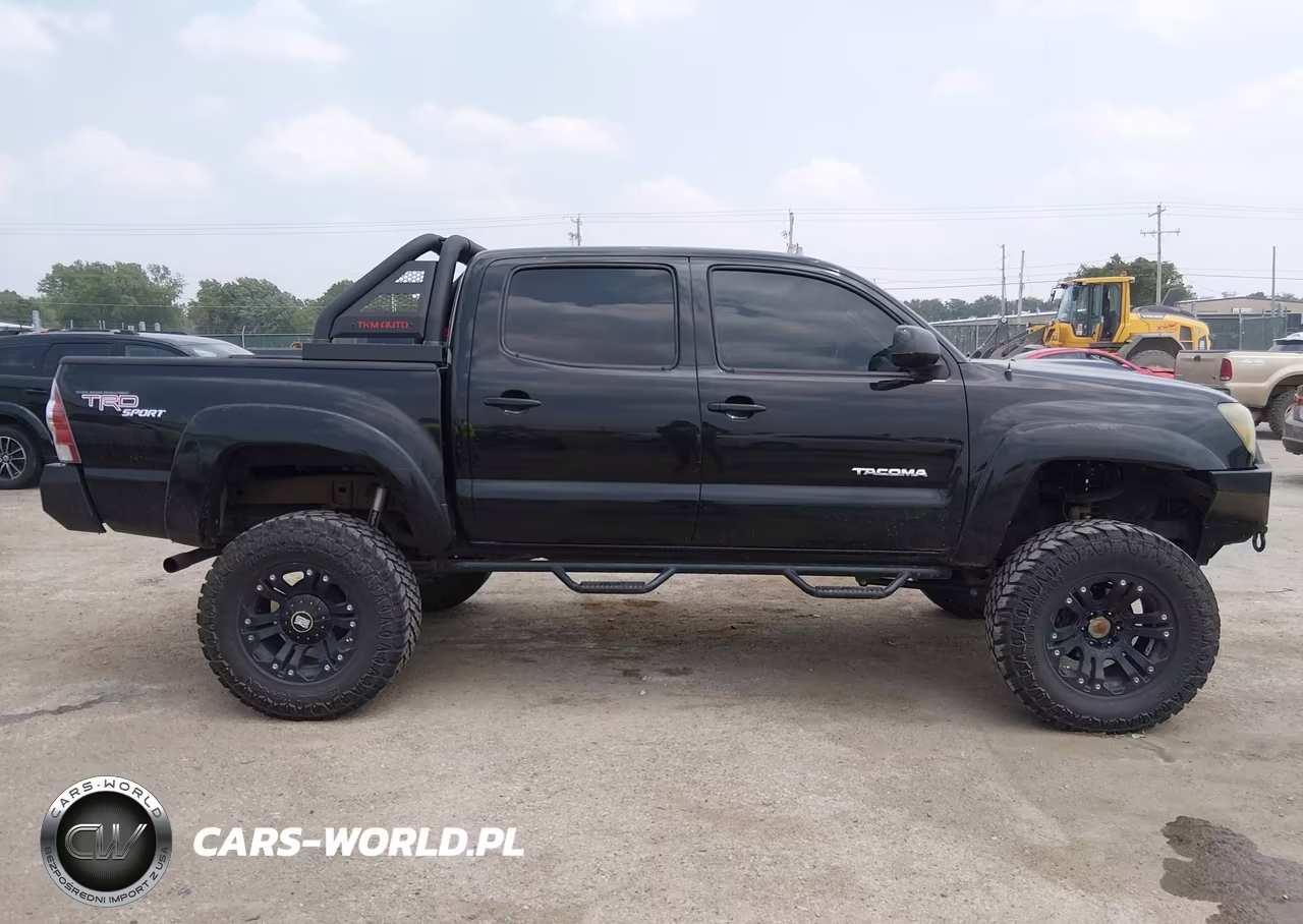 2011 Toyota Tacoma Base V6 VIN:5TFLU4EN2BX003618 - 13