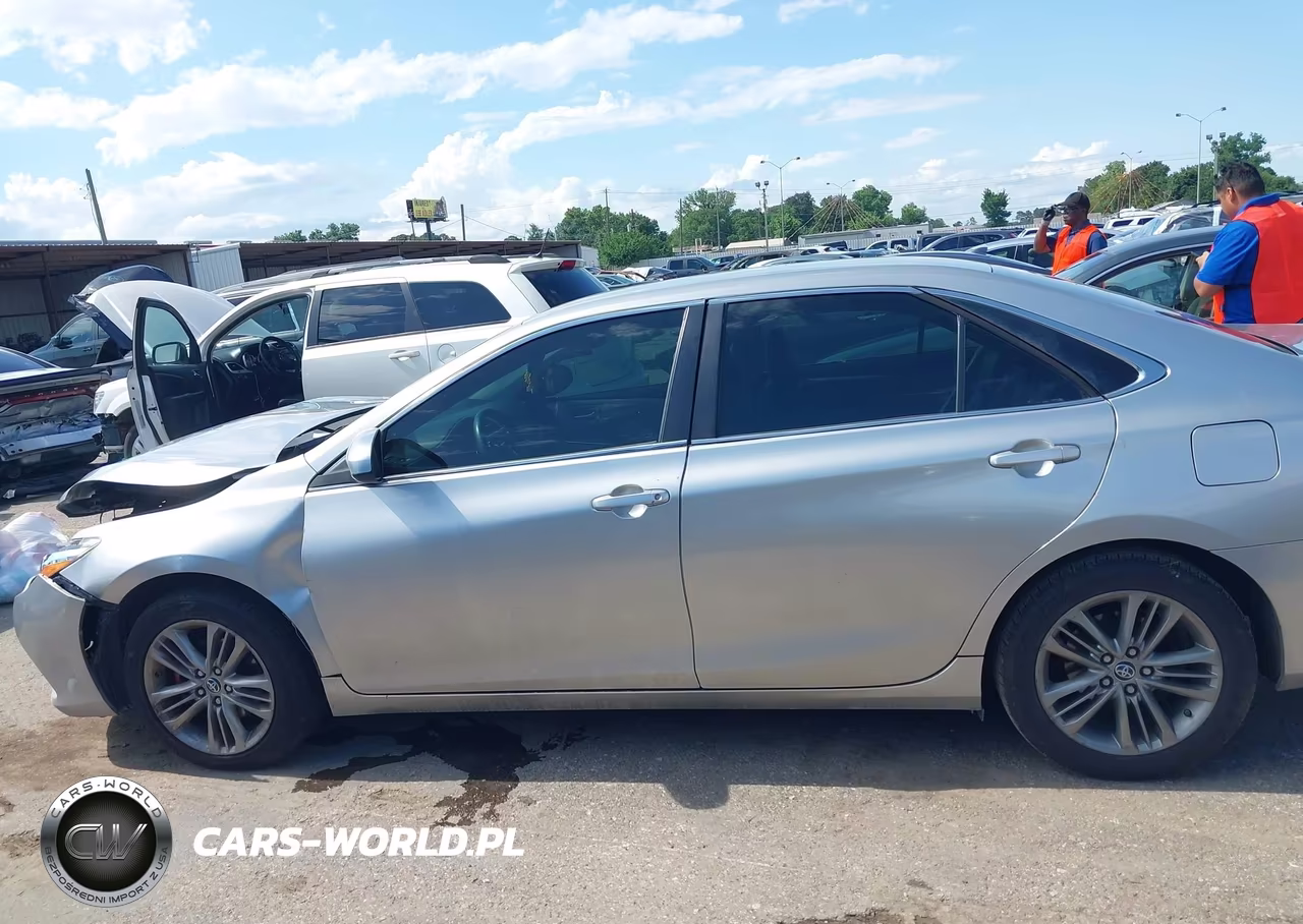 2016 Toyota Camry Se VIN:4T1BF1FK8GU522752 - 14