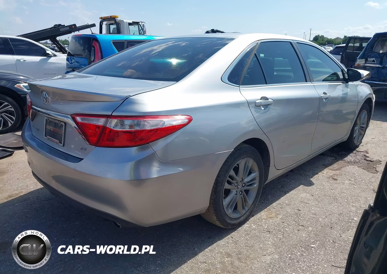 2016 Toyota Camry Se VIN:4T1BF1FK8GU522752 - 4