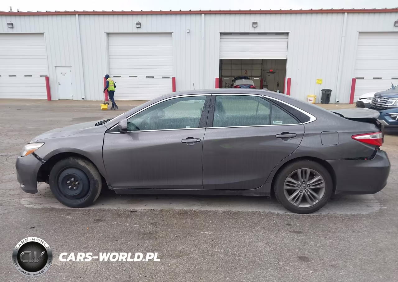 2015 Toyota Camry Se VIN:4T1BF1FK5FU903795 - 13