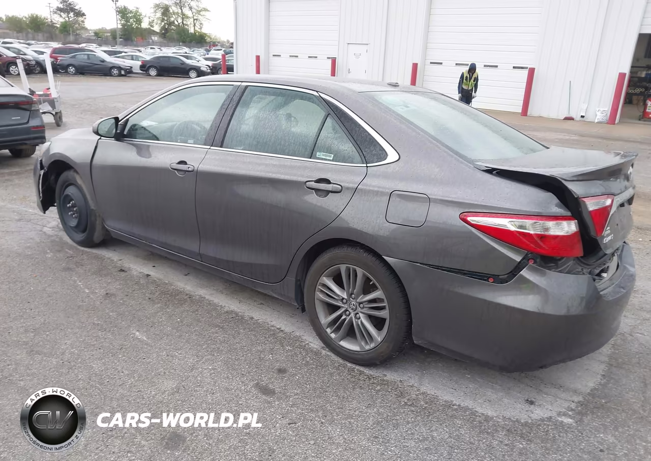 2015 Toyota Camry Se VIN:4T1BF1FK5FU903795 - 3