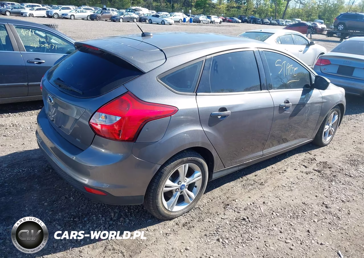 2012 Ford Focus Se VIN:1FAHP3K29CL204531 - 4