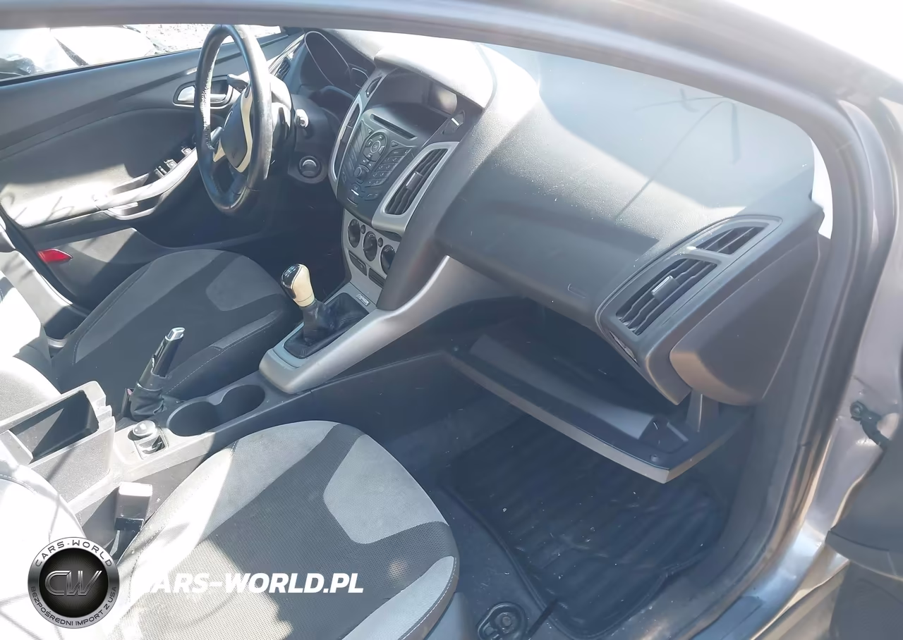 2012 Ford Focus Se VIN:1FAHP3K29CL204531 - 5
