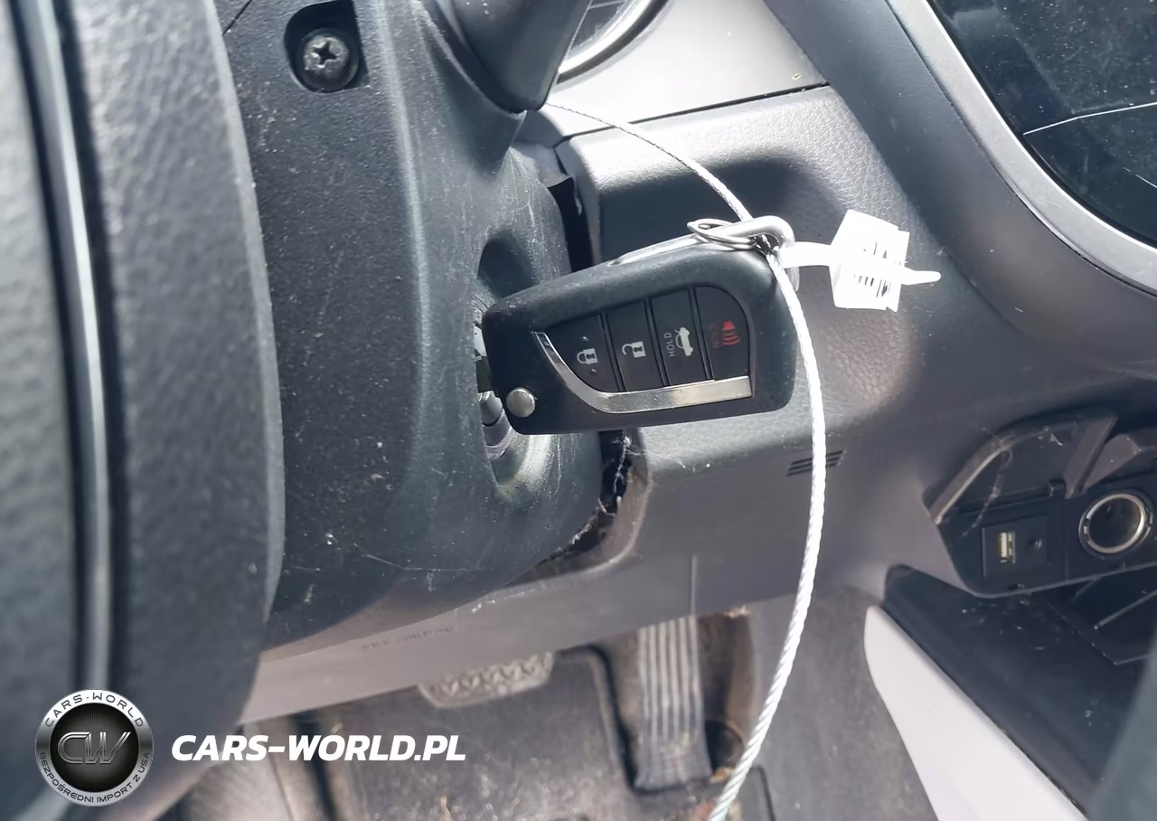 2019 Toyota Camry Le VIN:4T1B11HK7KU286339 - 11