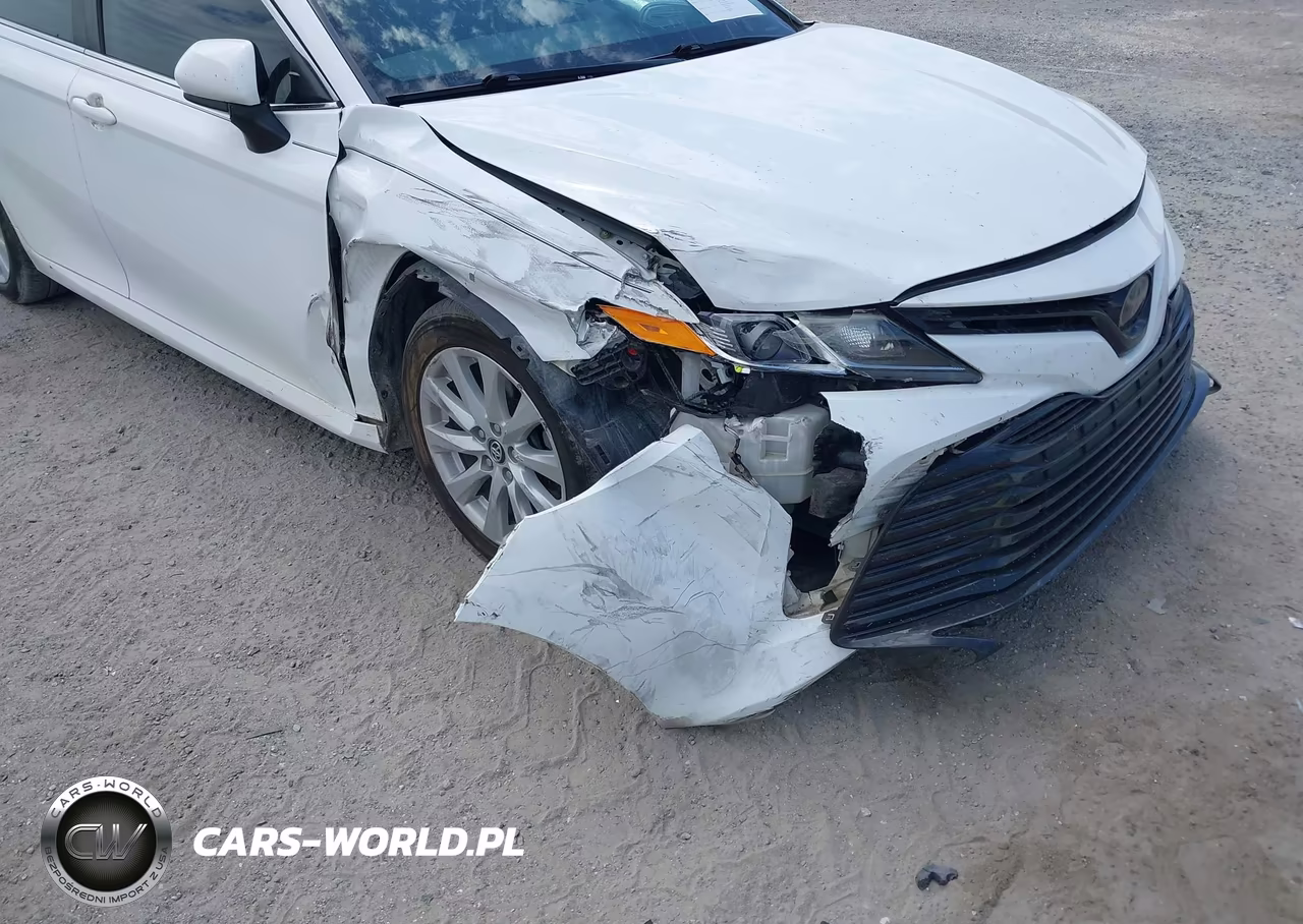 2019 Toyota Camry Le VIN:4T1B11HK7KU286339 - 6
