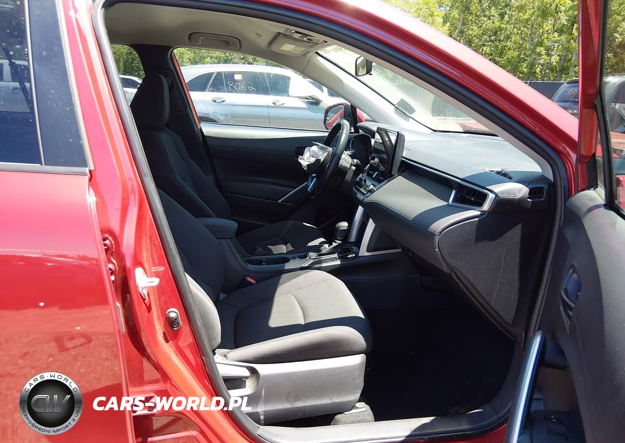 2023 Toyota Corolla Cross Le VIN:7MUCAAAG6PV068523 - 5
