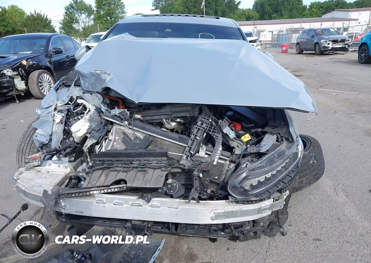 2022 Honda Accord Hybrid Touring VIN:1HGCV3F96NA006779 - 6