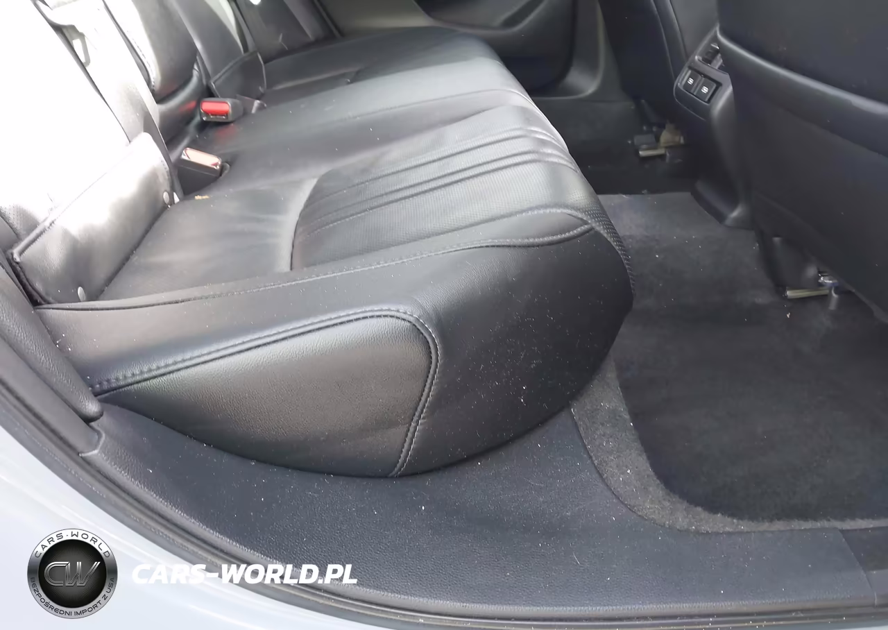 2022 Honda Accord Hybrid Touring VIN:1HGCV3F96NA006779 - 8
