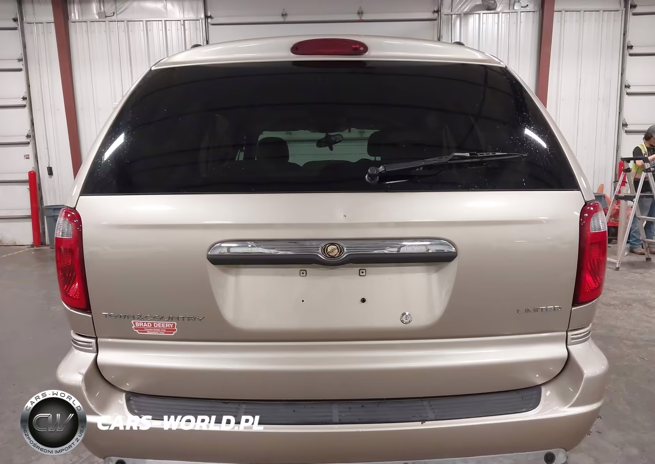 2006 Chrysler Town & Country Limited VIN:2A4GP64LX6R915626 - 16