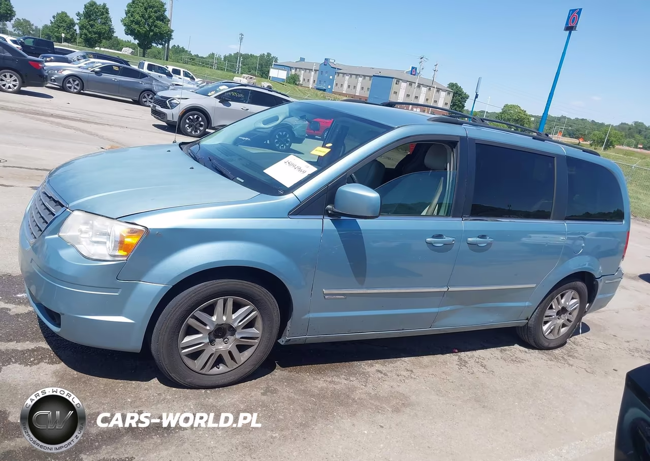 2010 Chrysler Town & Country Touring VIN:2A4RR5DX4AR282615 - 14