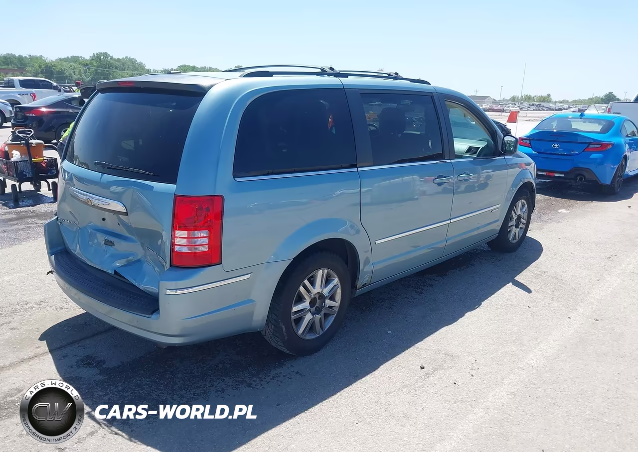 2010 Chrysler Town & Country Touring VIN:2A4RR5DX4AR282615 - 4