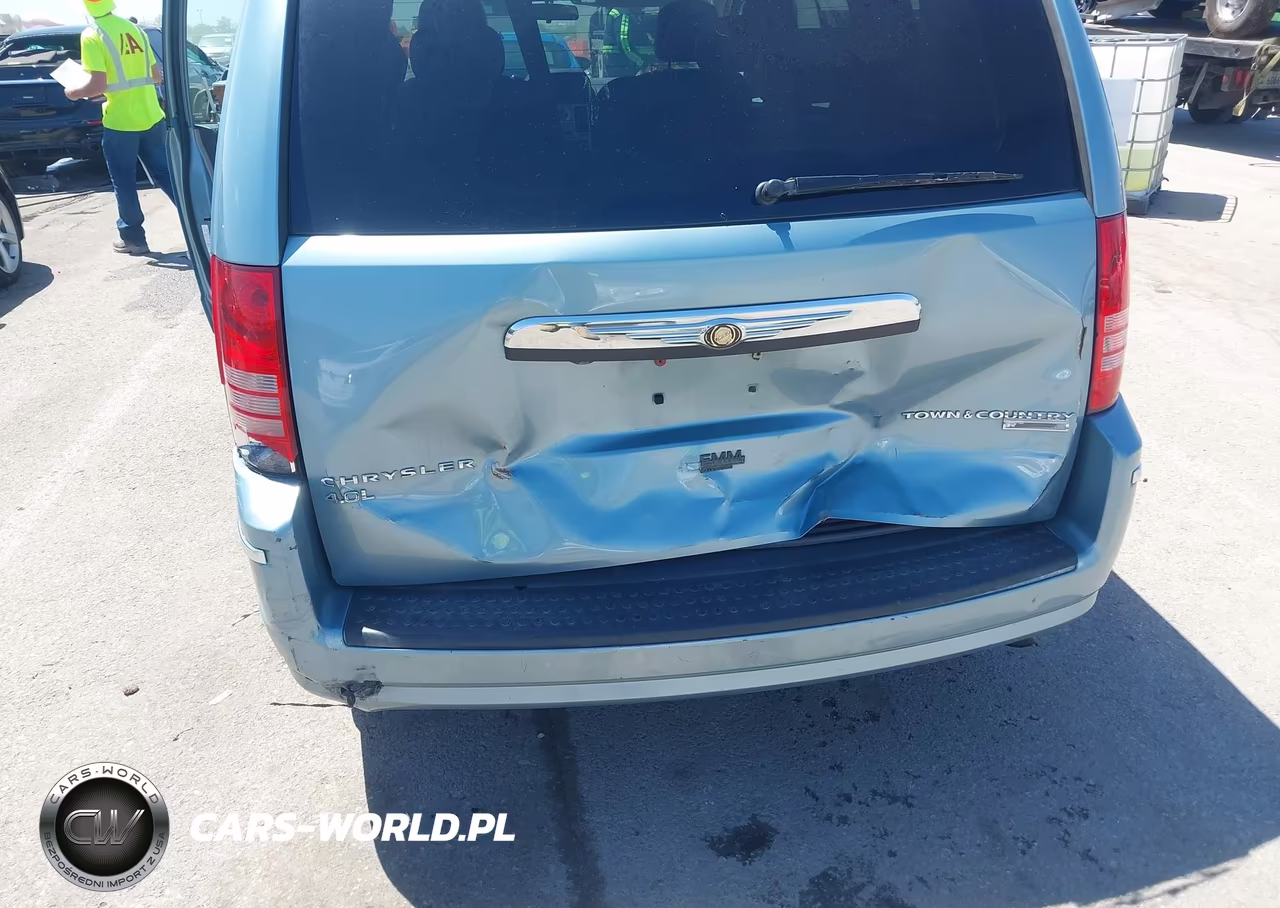 2010 Chrysler Town & Country Touring VIN:2A4RR5DX4AR282615 - 6