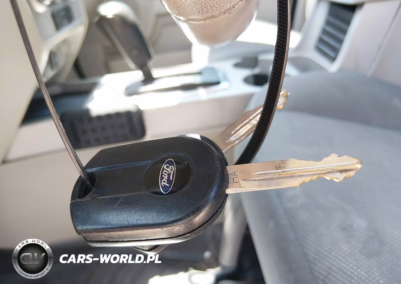 2010 Ford Escape Xlt VIN:1FMCU0D79AKB00866 - 11