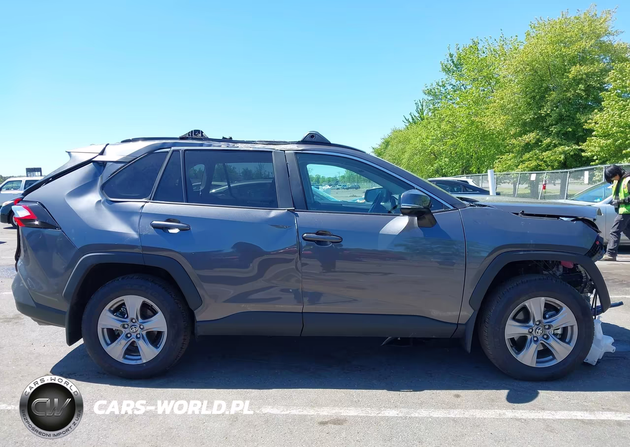 2025 Toyota Rav4 Xle VIN:2T3P1RFVXSC566766 - 13