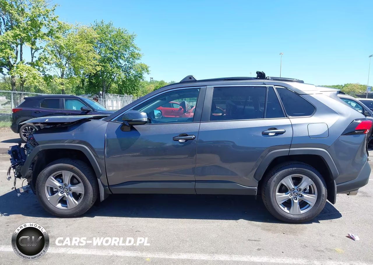 2025 Toyota Rav4 Xle VIN:2T3P1RFVXSC566766 - 14