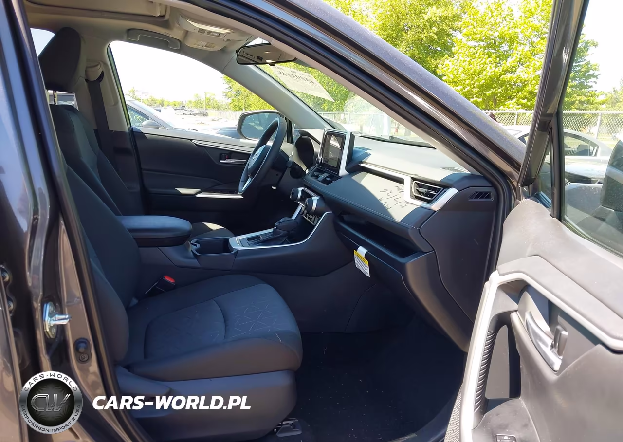 2025 Toyota Rav4 Xle VIN:2T3P1RFVXSC566766 - 5