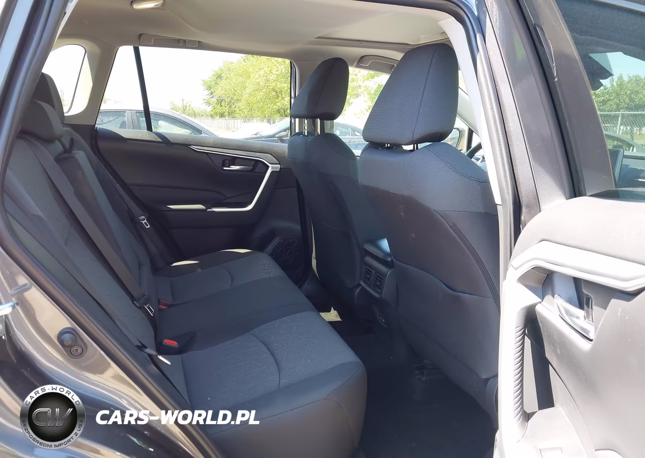 2025 Toyota Rav4 Xle VIN:2T3P1RFVXSC566766 - 8
