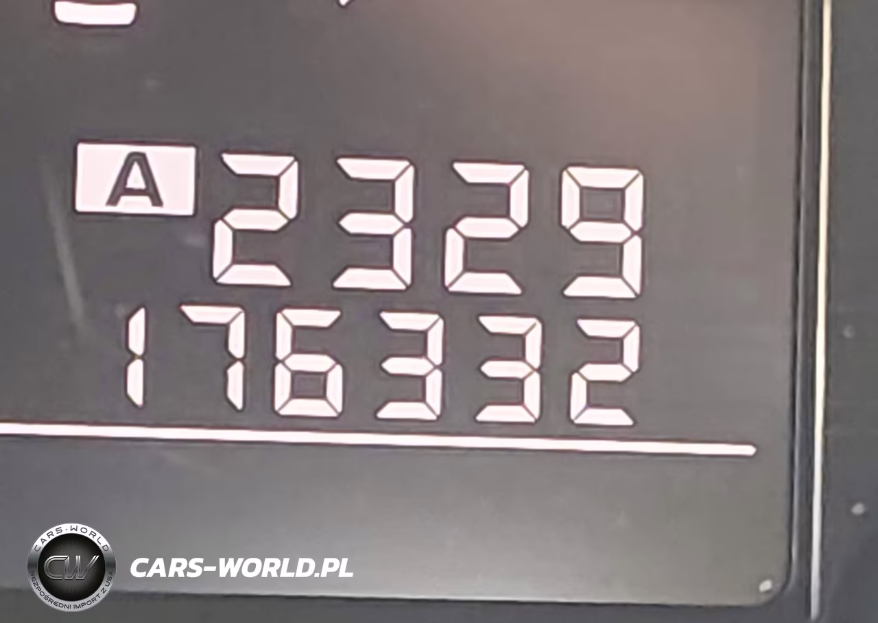 2011 Subaru Outback 2.5I Limited VIN:4S4BRBKC7B3329017 - 16