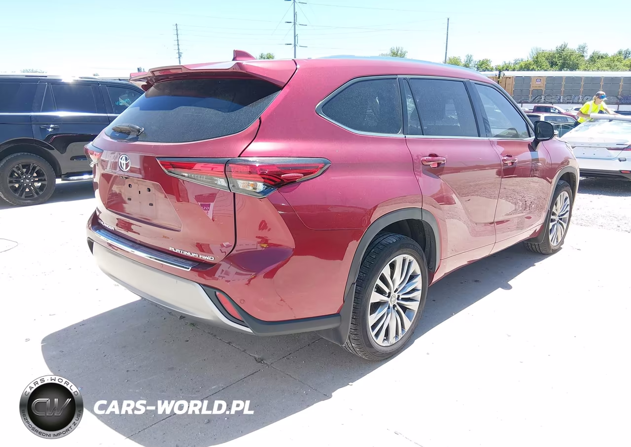 2021 Toyota Highlander Platinum VIN:5TDFZRBH4MS150753 - 4