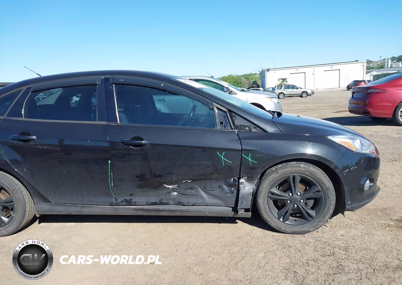 2012 Ford Focus Se VIN:1FAHP3F23CL407392 - 6