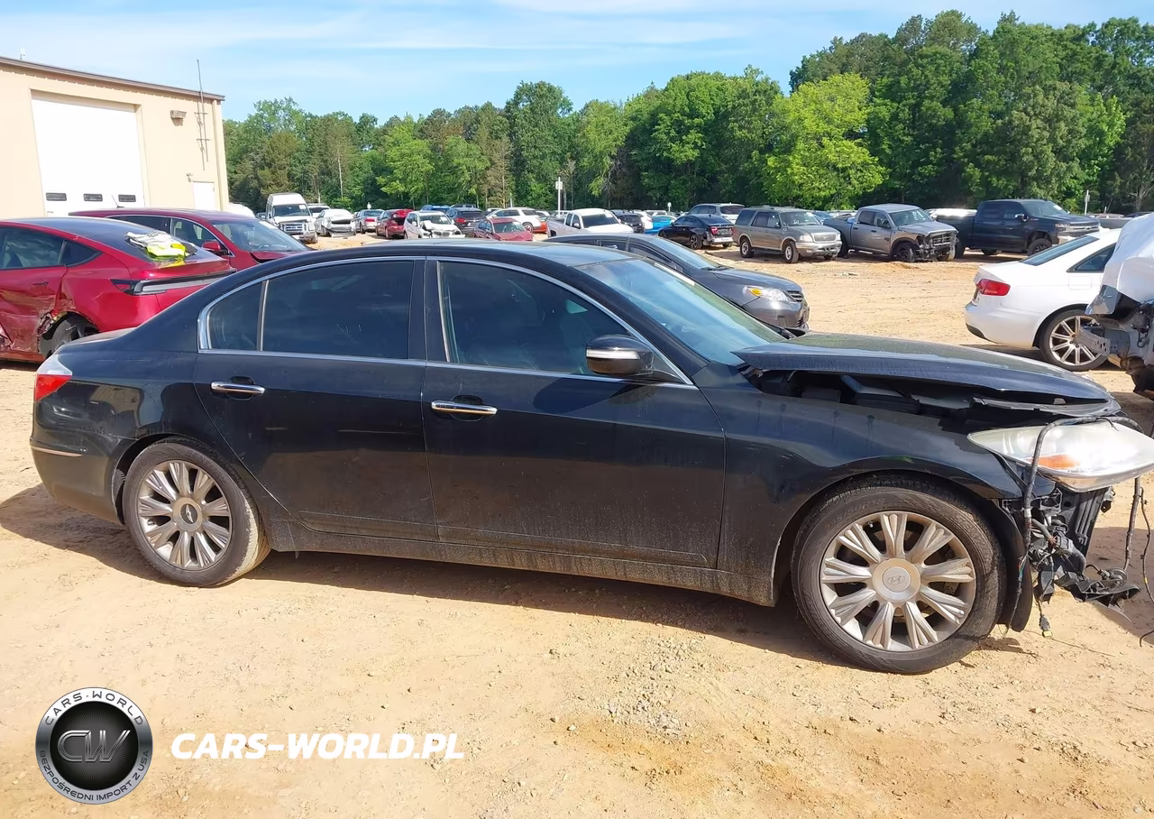 2009 Hyundai Genesis 3.8 VIN:KMHGC46E69U020089 - 13