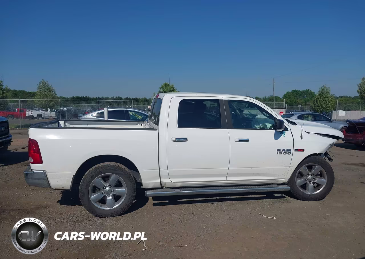 2015 Ram 1500 Lone Star VIN:1C6RR6LM2FS629472 - 13