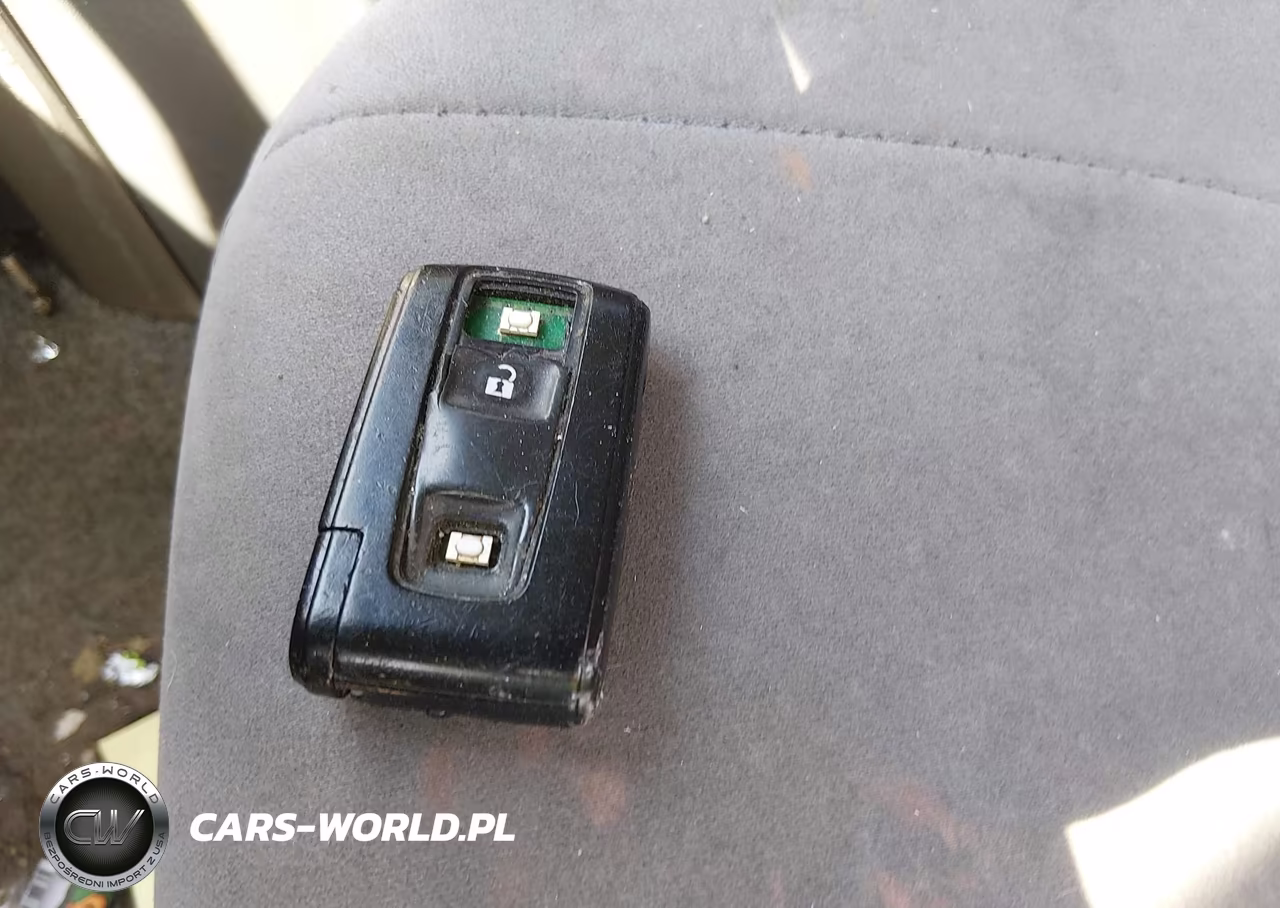 2008 Toyota Prius VIN:JTDKB20UX87768735 - 11