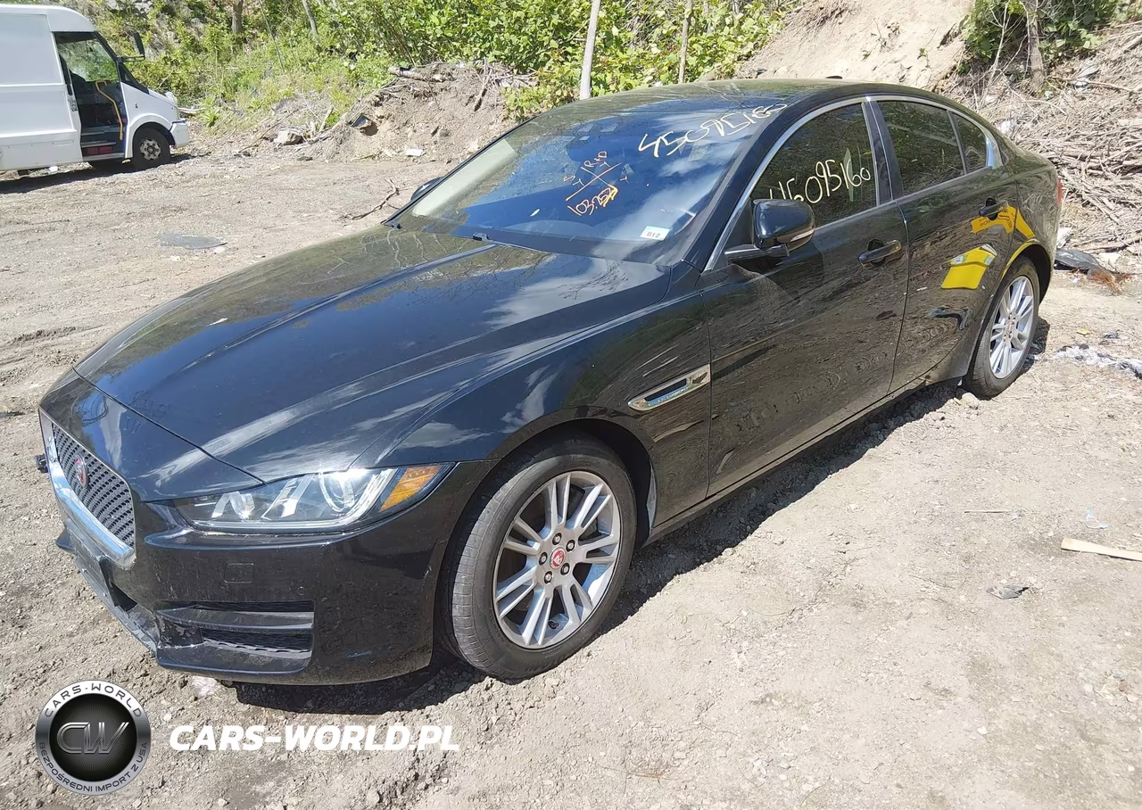 2017 Jaguar Xe 20D Premium VIN:SAJAJ4BN8HA952589 - 2