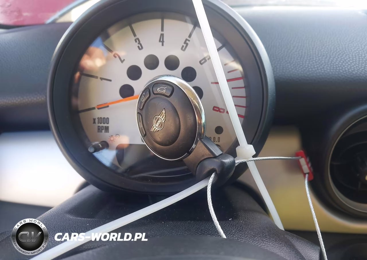 2011 Mini Cooper VIN:WMWSU3C56BT251044 - 11