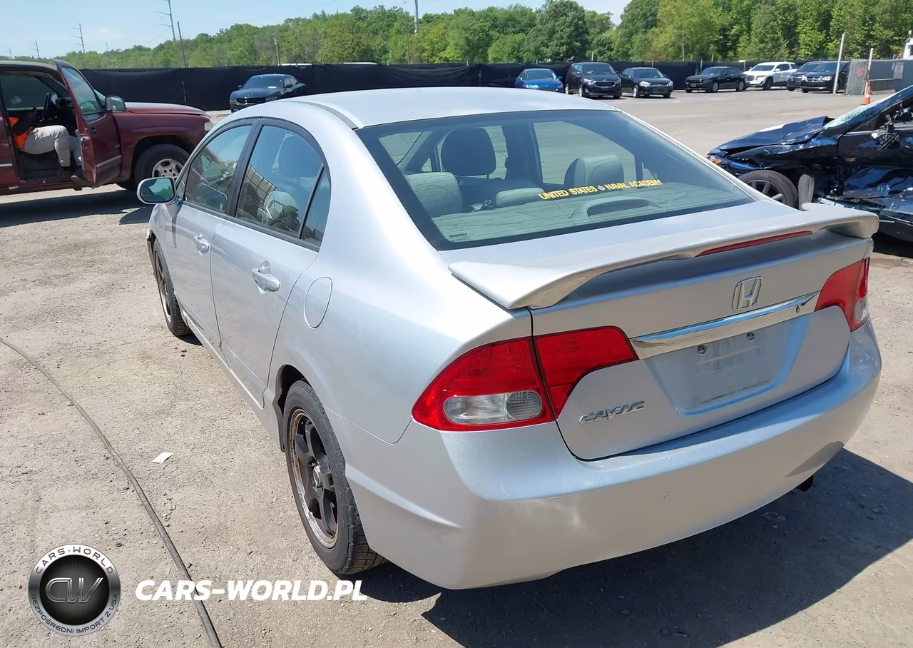 2010 Honda Civic Lx VIN:2HGFA1F57AH327073 - 3
