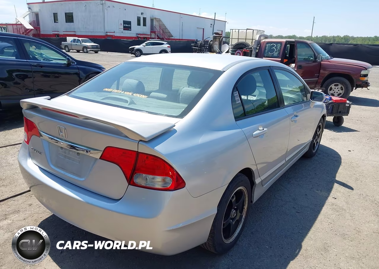2010 Honda Civic Lx VIN:2HGFA1F57AH327073 - 4
