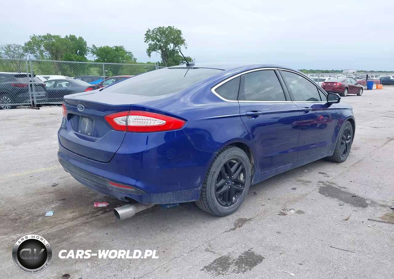 2015 Ford Fusion Se VIN:1FA6P0HD9F5125545 - 4