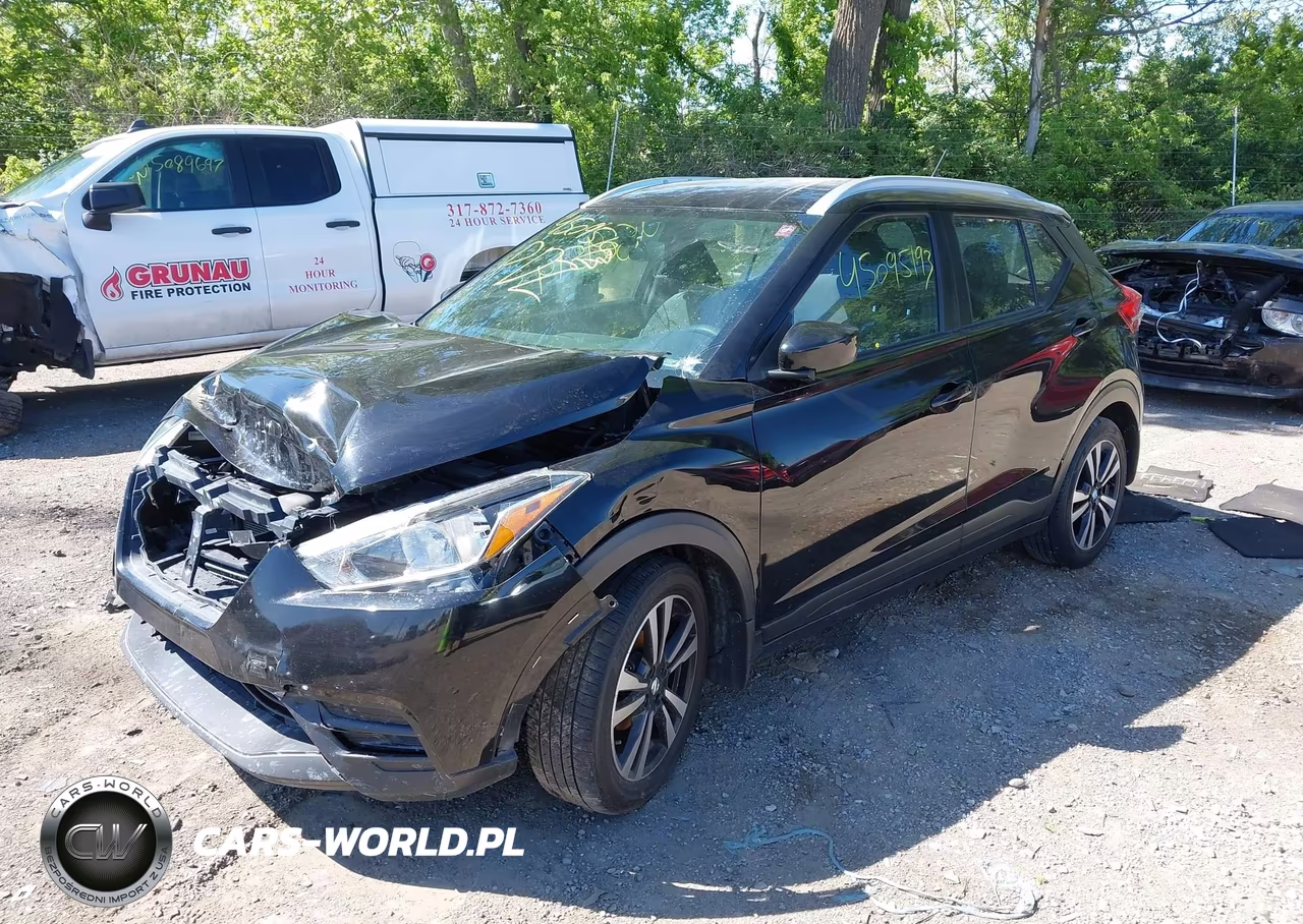 2019 Nissan Kicks Sv VIN:3N1CP5CU2KL549549 - 2