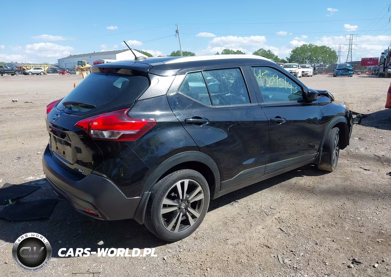 2019 Nissan Kicks Sv VIN:3N1CP5CU2KL549549 - 4