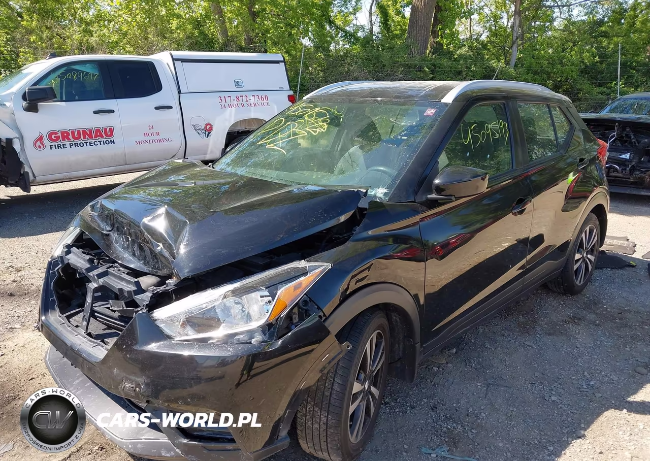 2019 Nissan Kicks Sv VIN:3N1CP5CU2KL549549 - 6