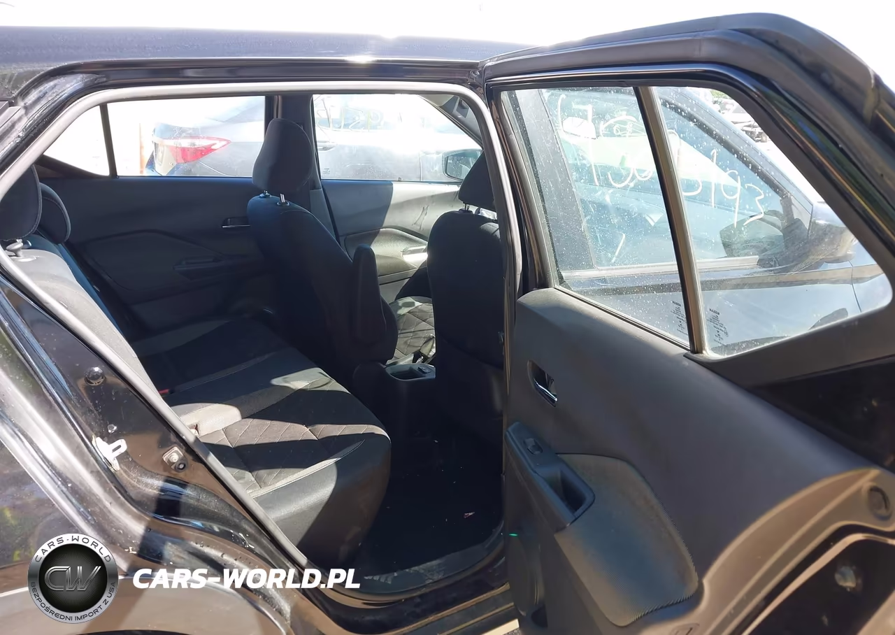 2019 Nissan Kicks Sv VIN:3N1CP5CU2KL549549 - 8