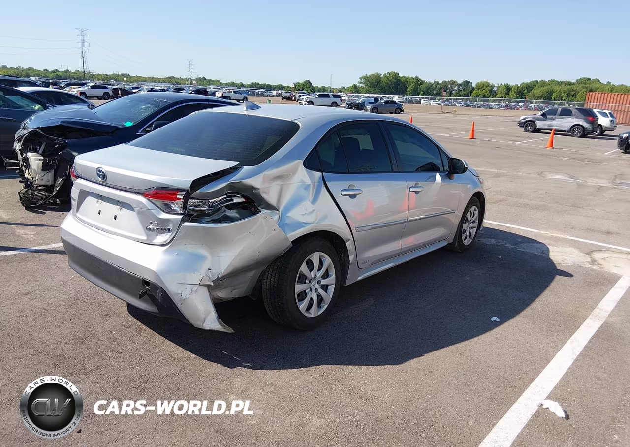 2024 Toyota Corolla Hybrid Le VIN:JTDBDMHE5R3011883 - 4