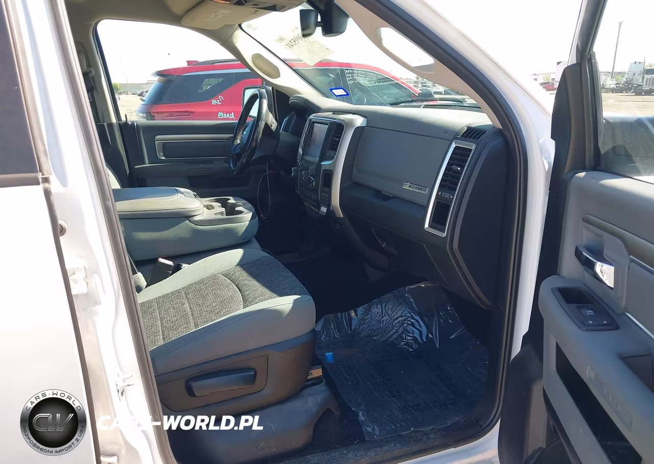 2019 Ram 1500 Classic Big Horn 4X2 6'4 Box VIN:1C6RR6TT3KS694414 - 5