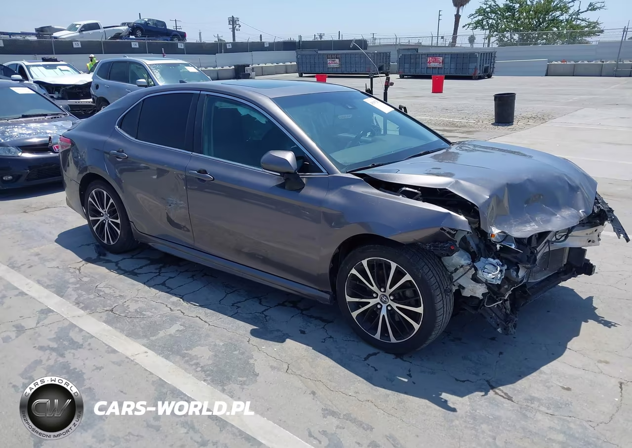 Główne zdjęcie 2018 Toyota Camry Se