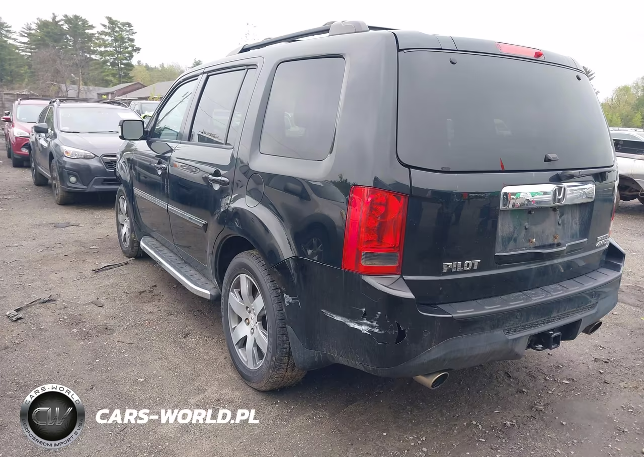 2013 Honda Pilot Touring VIN:5FNYF4H94DB077702 - 3