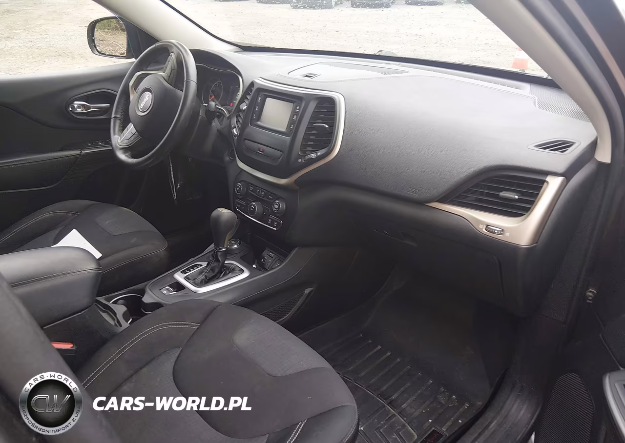 2015 Jeep Cherokee Latitude VIN:1C4PJMCS5FW559033 - 5